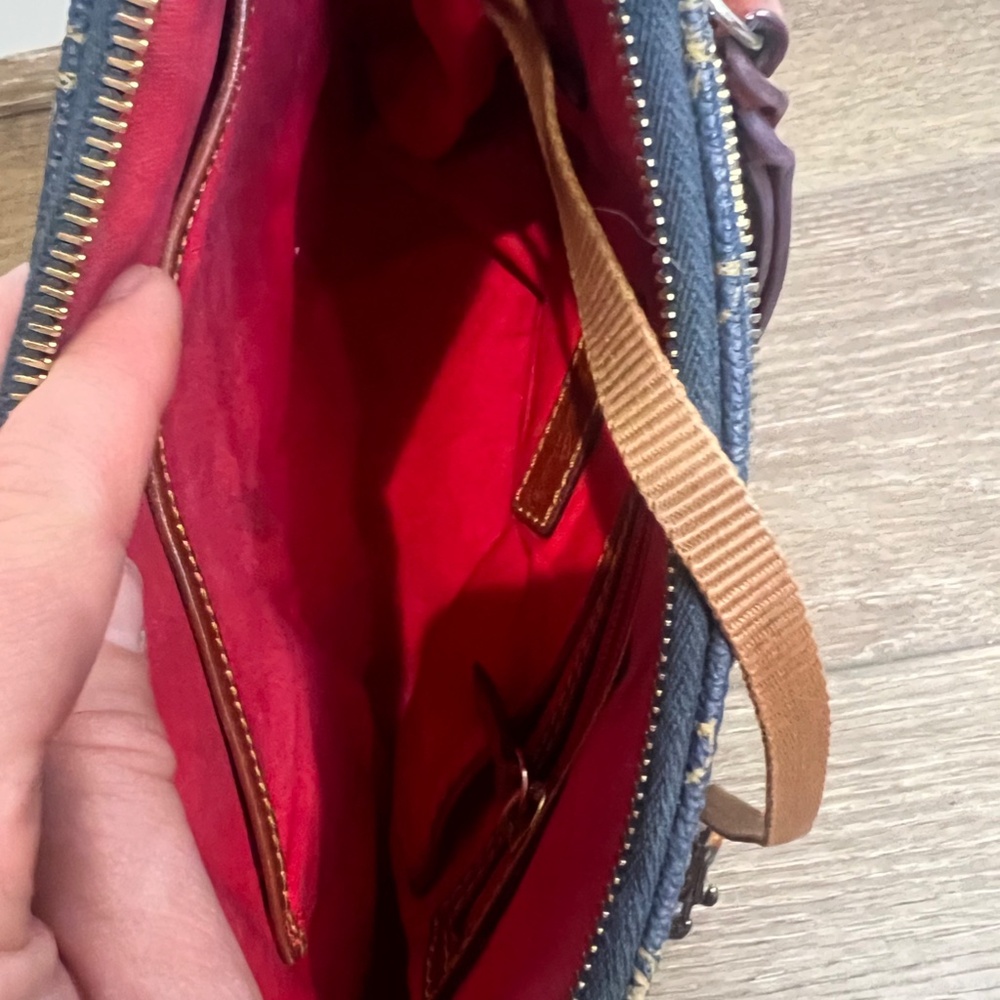 Dooney & Bourke Great Signature Kiley Small Hobo Crossbody, Navy, Leather, Zip - Picture 15 of 16
